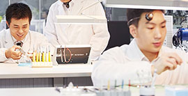 唐山万国维修保养网点专业技师配备